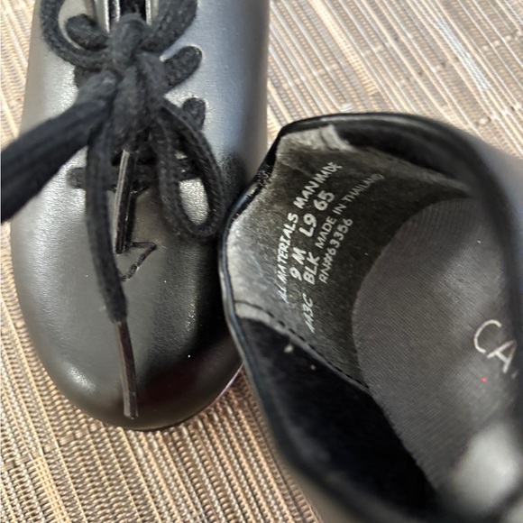 Toddler Capezio Tic Tap Toe Shoes Size 9 Black Unisex - Picture 2 of 4